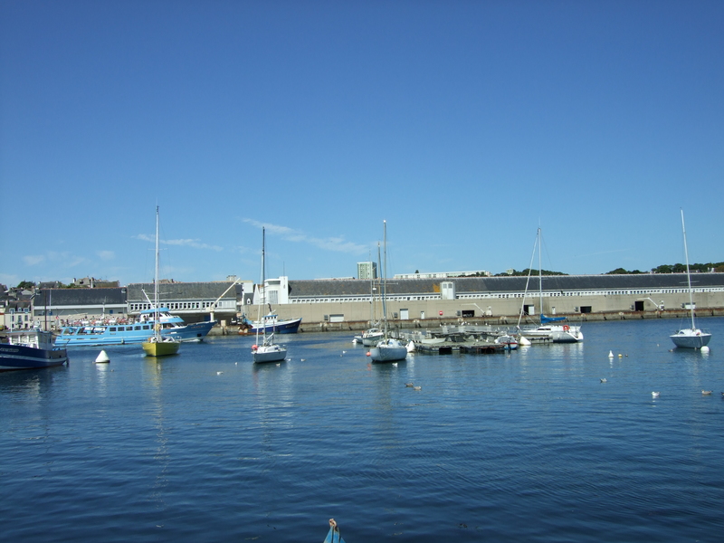 Bateaux de plaisance près de la cité close de Concarneau