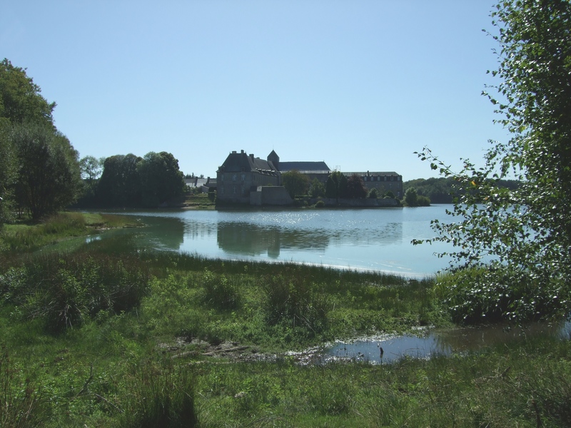 L'étang et l'abbaye de Paimpont