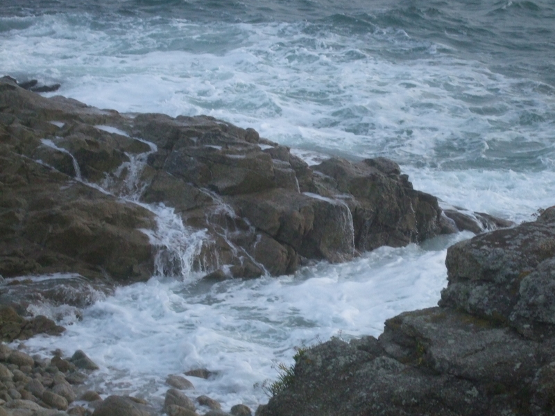 Vagues et rochers Sainte-Marine