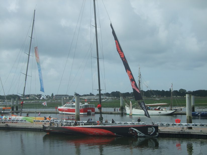 Volvo Race (VOR) 2012 : le Puma à quai à Lorient