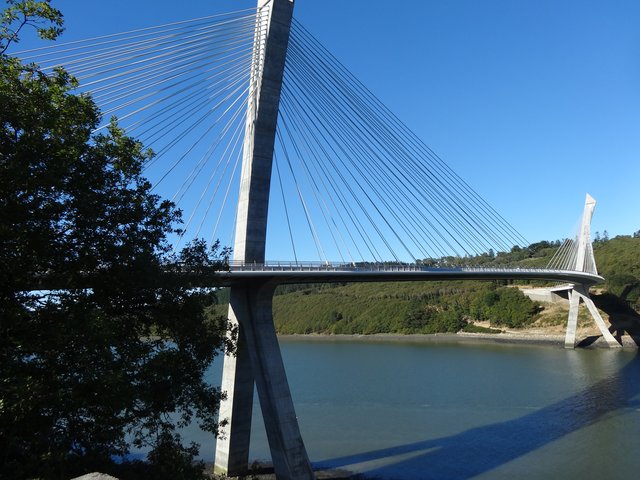  Pont de Térénez (vue en longueur)